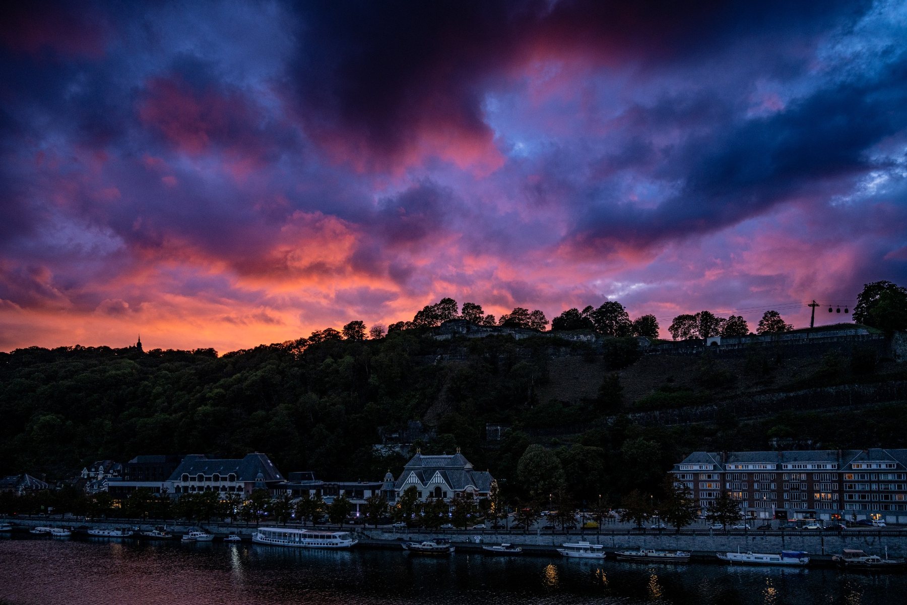Paysage de Jambes au coucher du soleil